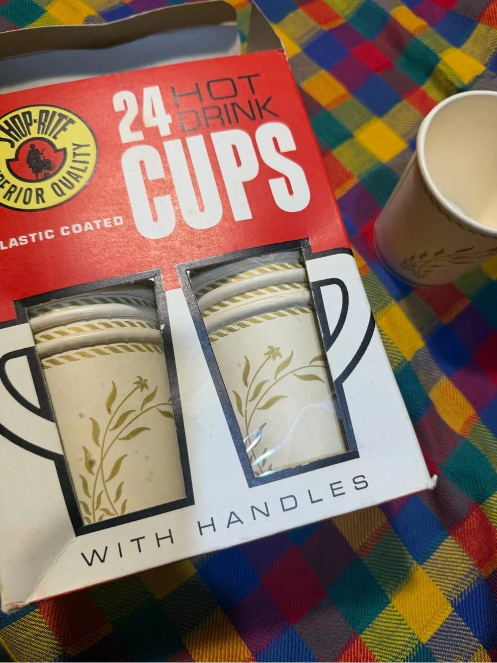 Vintage 24-Pack Cream & Gold Hot Cups with Handles New